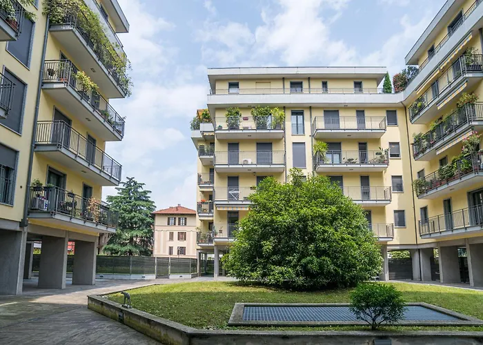 Apartament Guesthost - Spacious At 800 M From Borghi Station Como